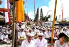 Acara Muspayang Bakti Pepranian lan Penyineban Karya Ngusaba Kadasa di Pura Ulun Danu Batur, Kecamatan Kintamani, Kabupaten Bangli